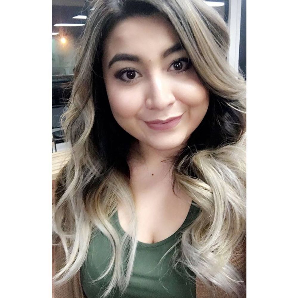 Meet your Posher, Devan